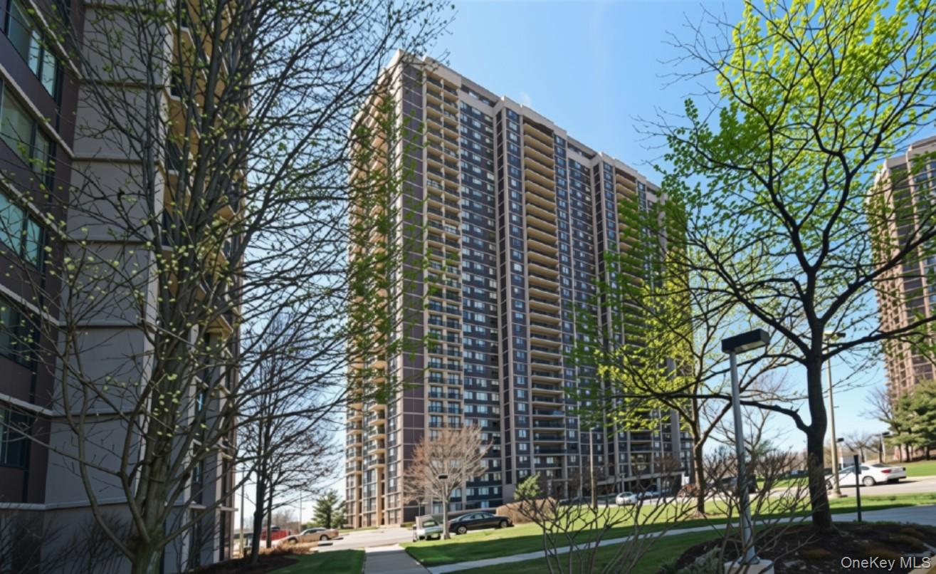27010 Grand Central Parkway 4J — photo