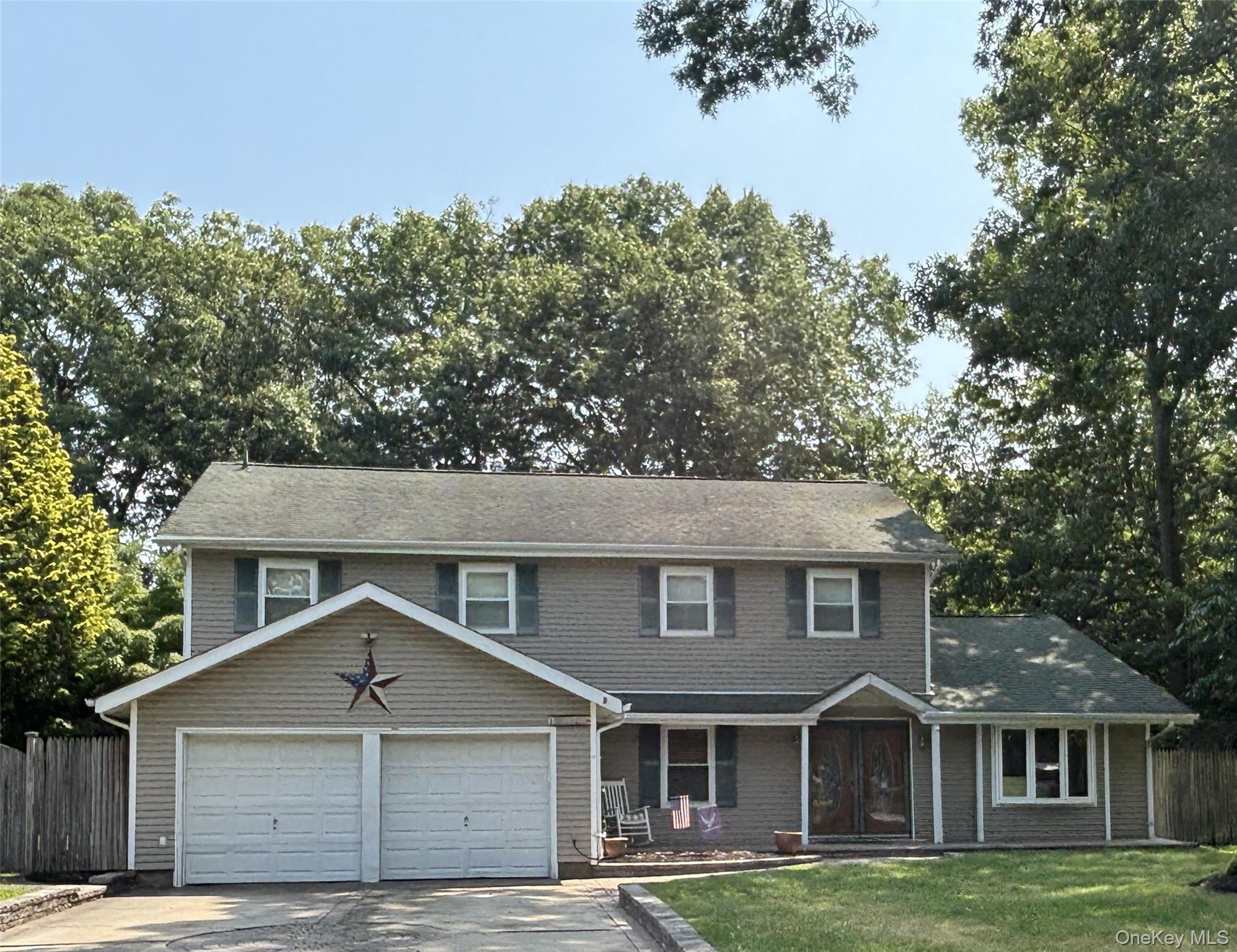 15 Sandy Court — photo