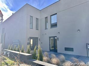 362 W Merrick Road 207 — photo