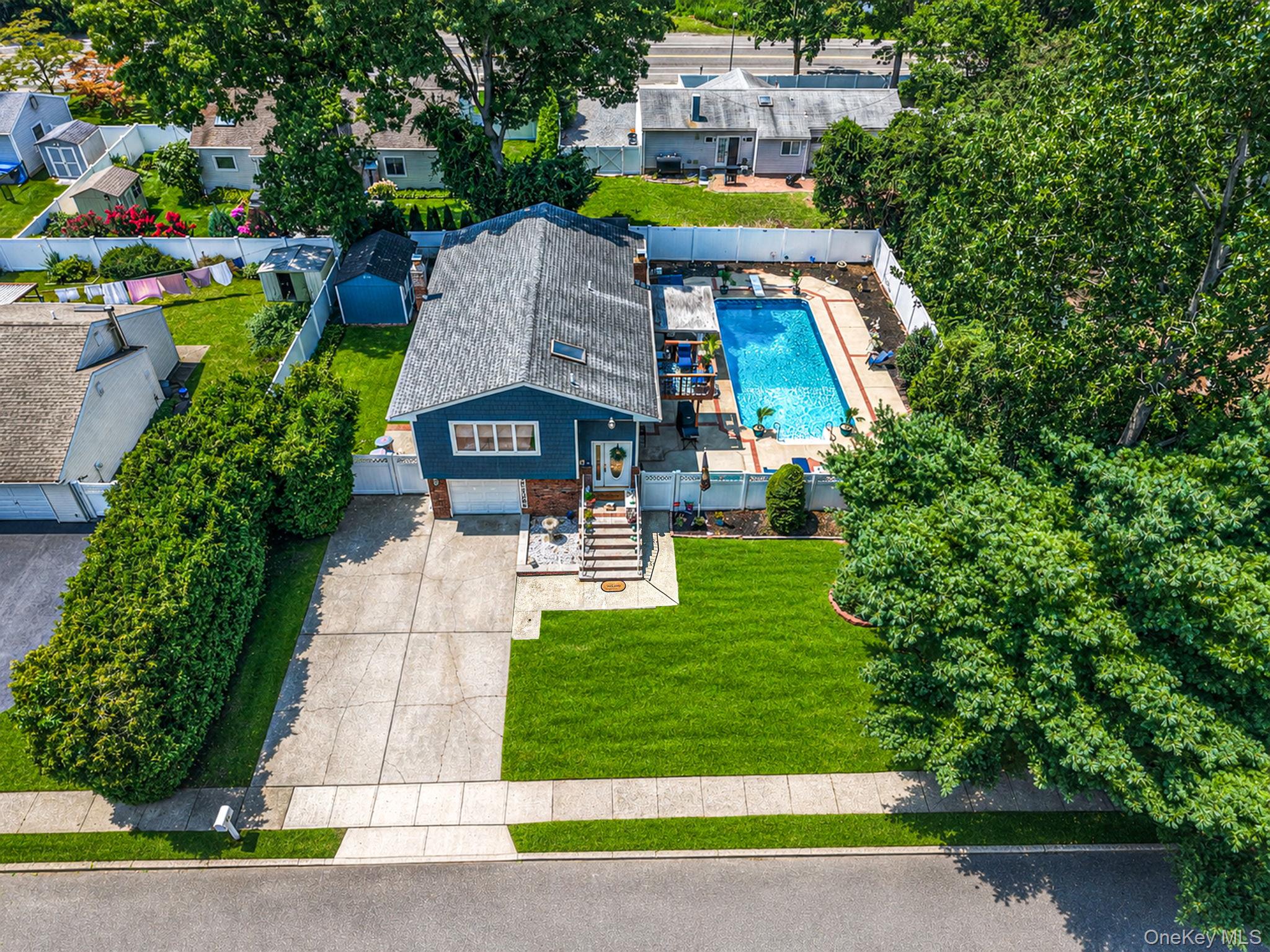 12 Fannie Drive — photo