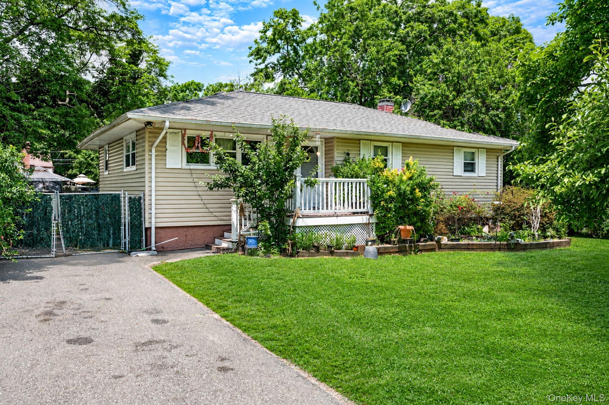 71 Pinewood Drive — photo