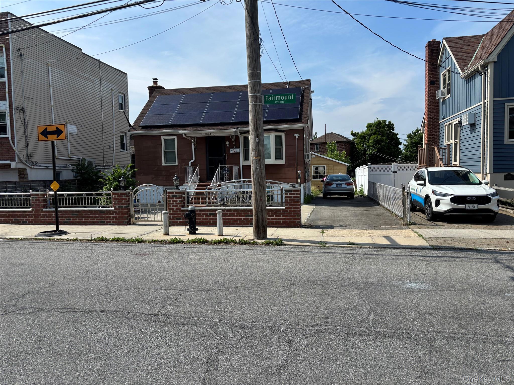 3251 Fairmount Avenue — photo
