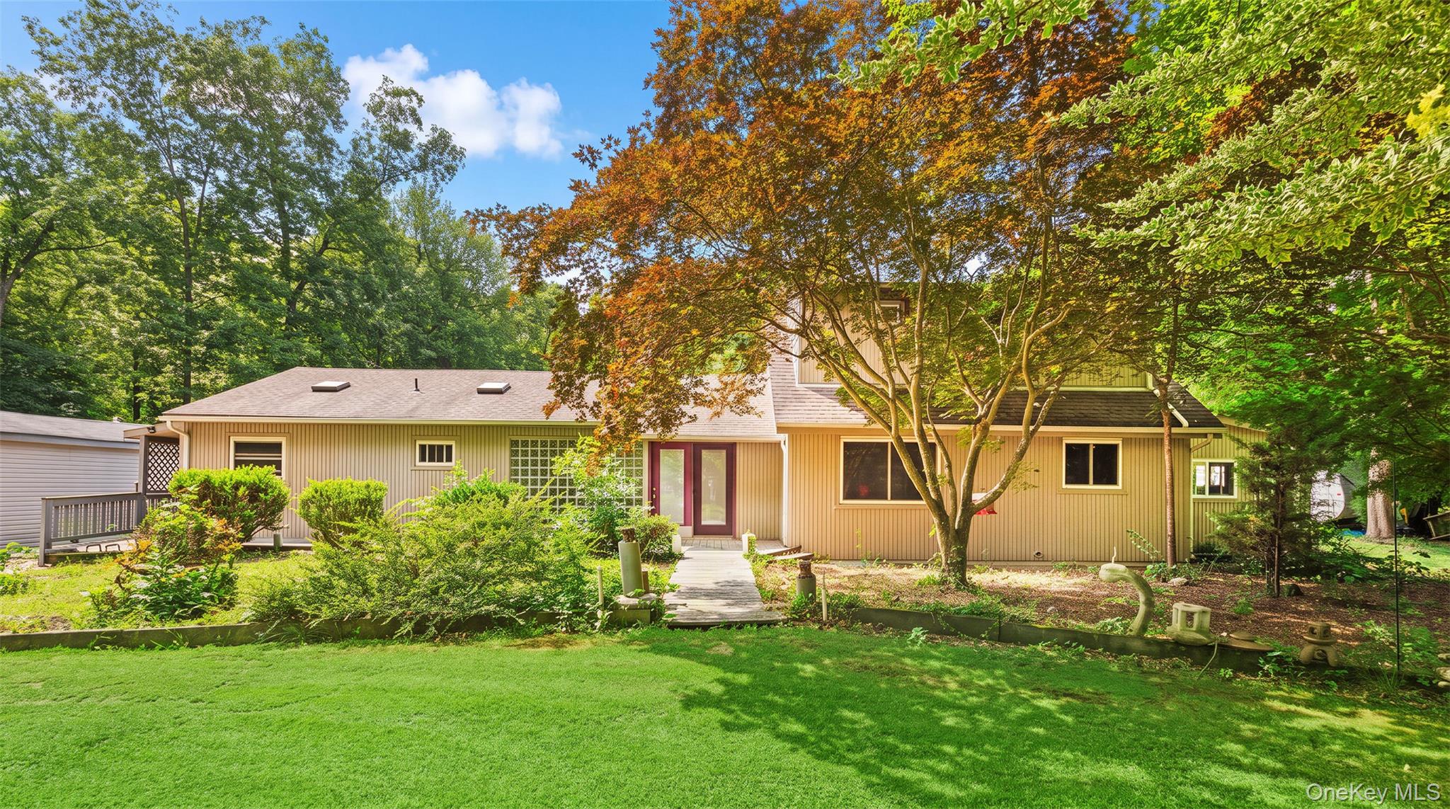 10 Eagle Drive — photo