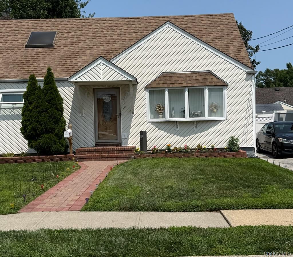 137 Walton Avenue — photo