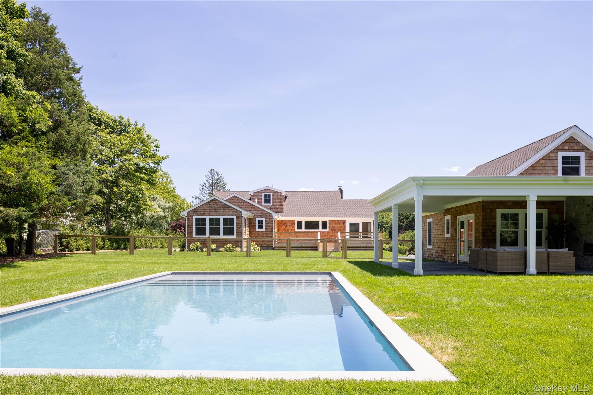605 Cedar Drive — photo