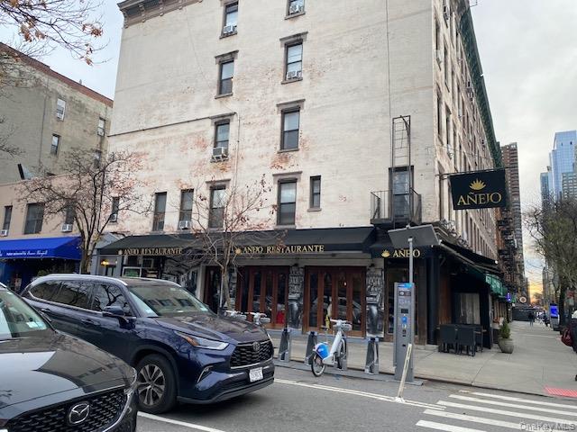 468 W 47th Street — photo