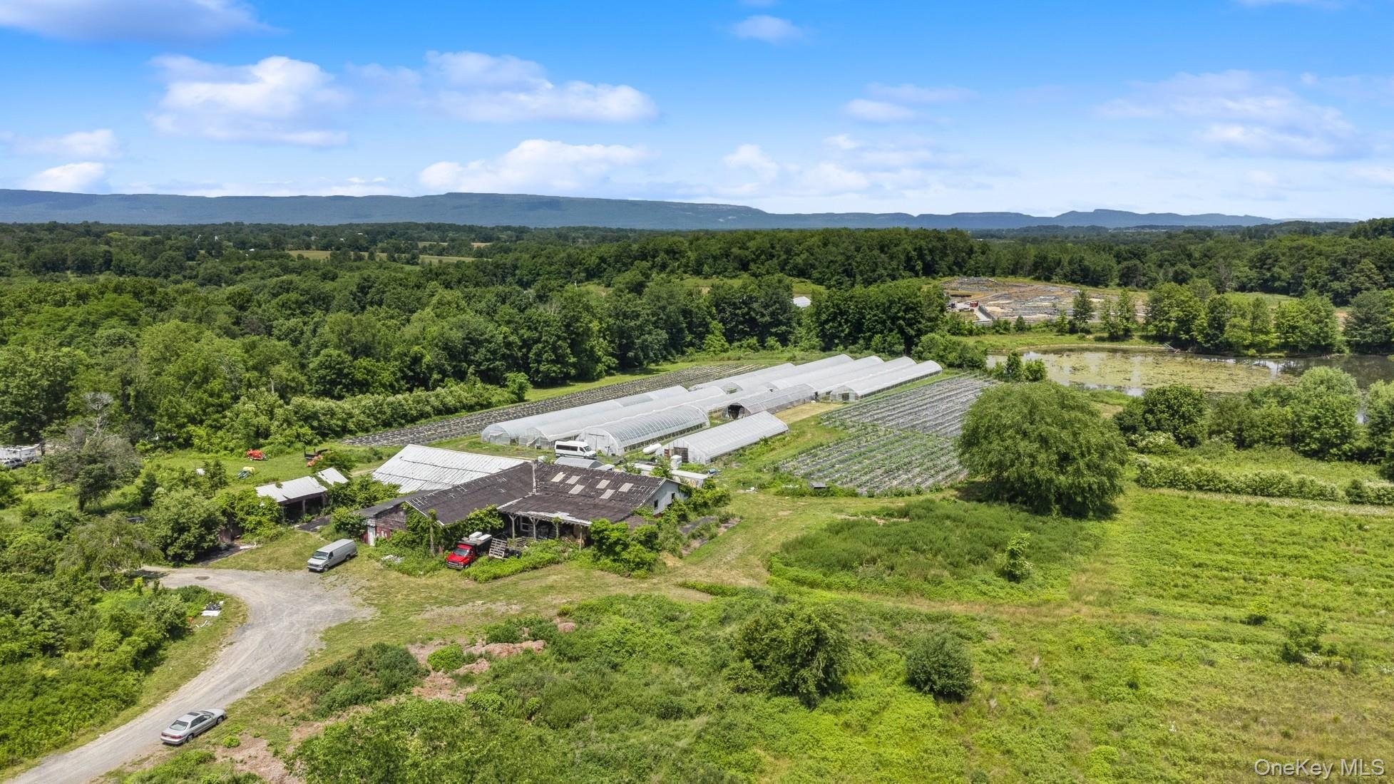 2660 State Route 208 — photo