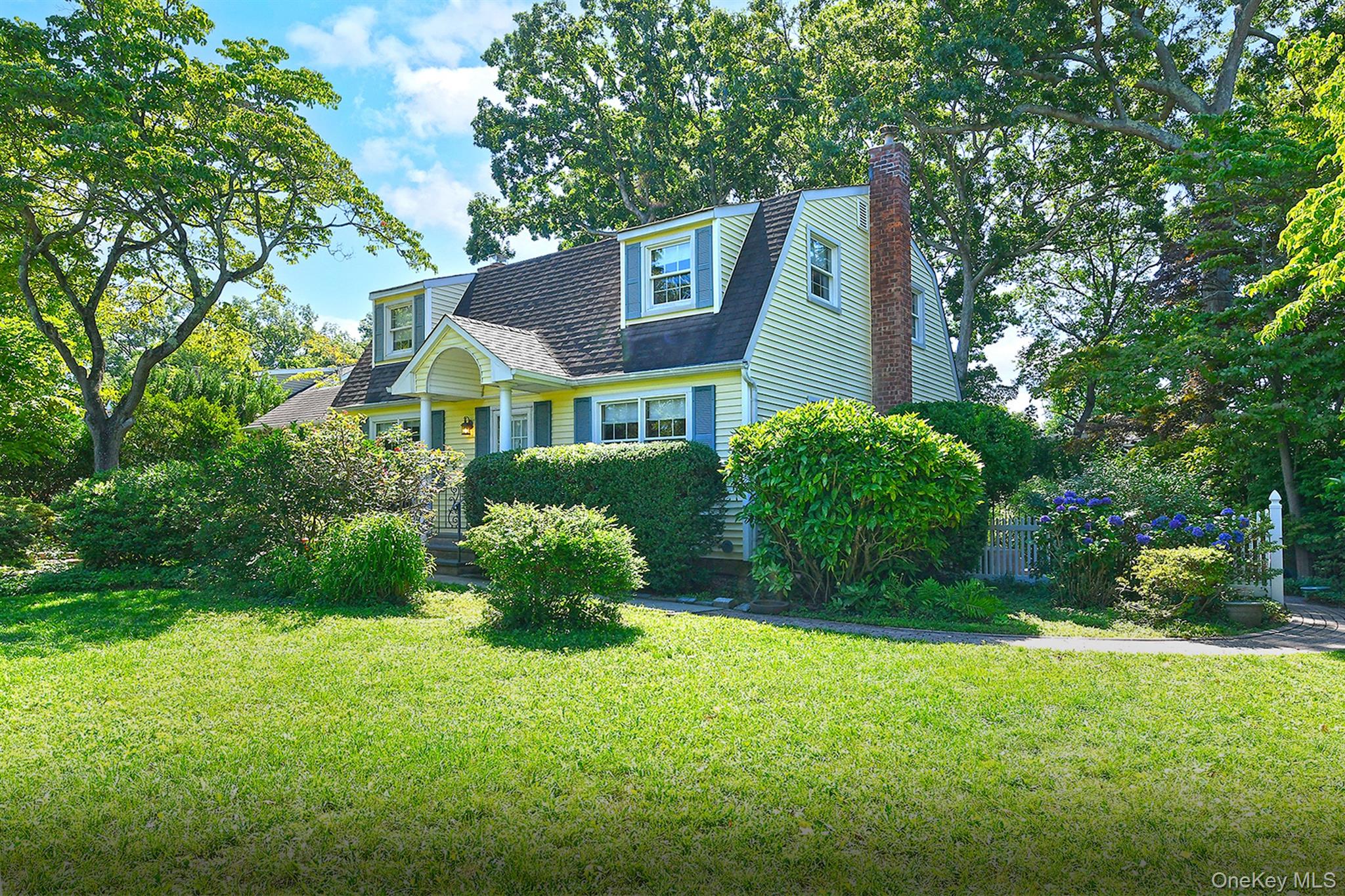 20 Brook Lane — photo