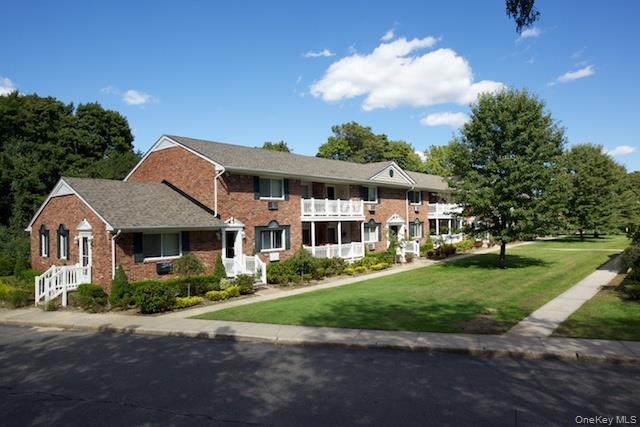 16 Garfield Avenue 32-C — photo