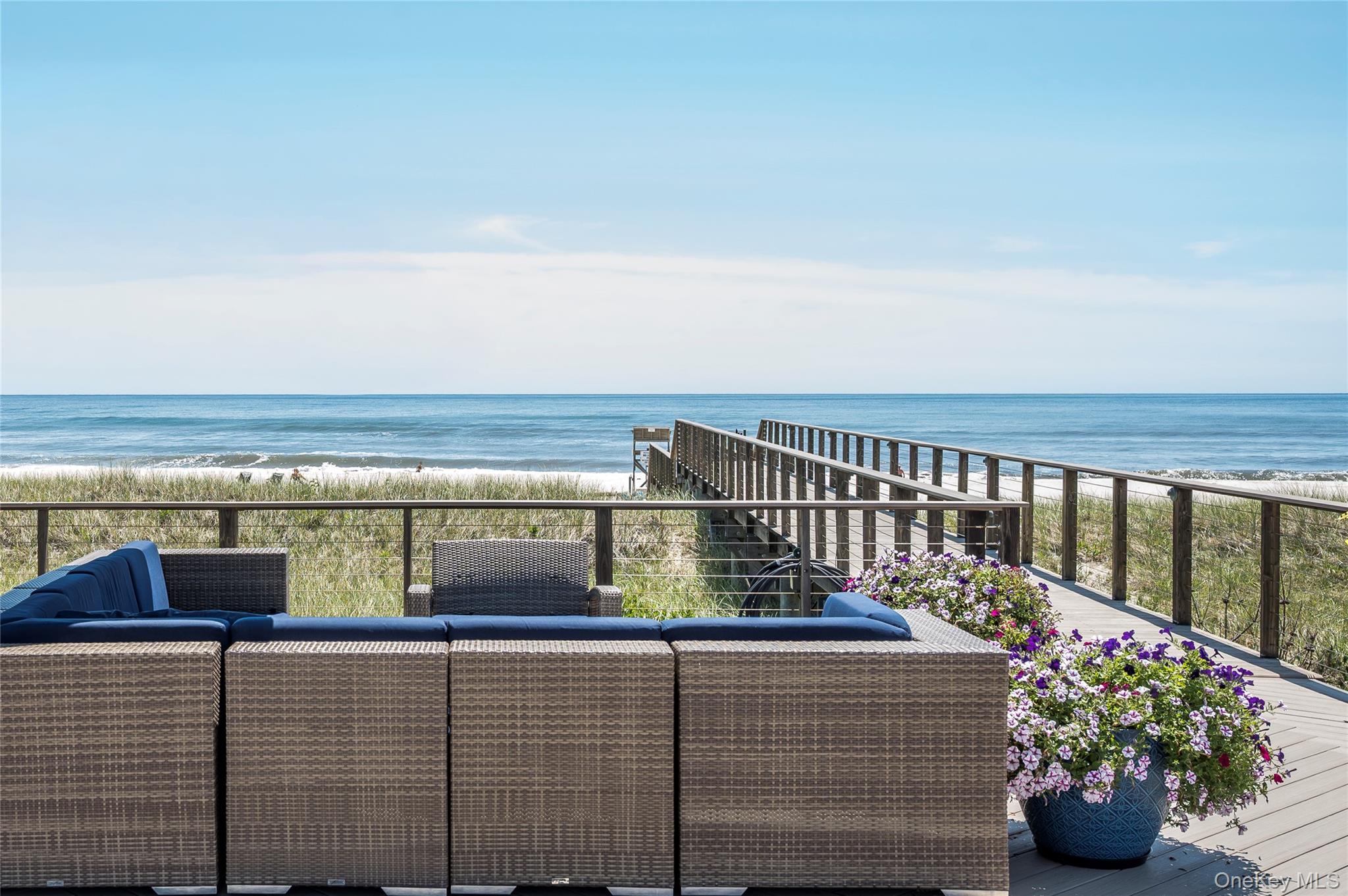 585 Dune a18 — photo