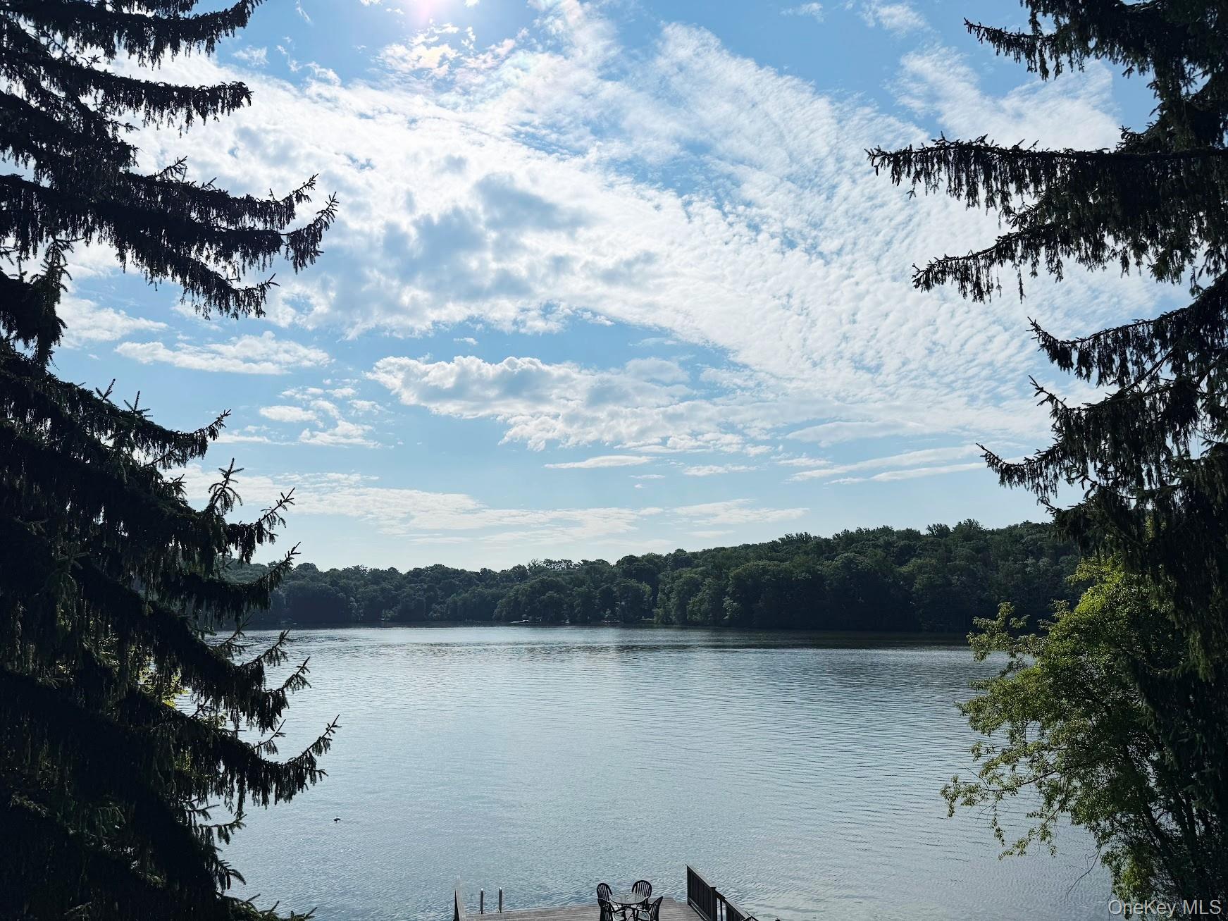 11 Lakeside Road — photo