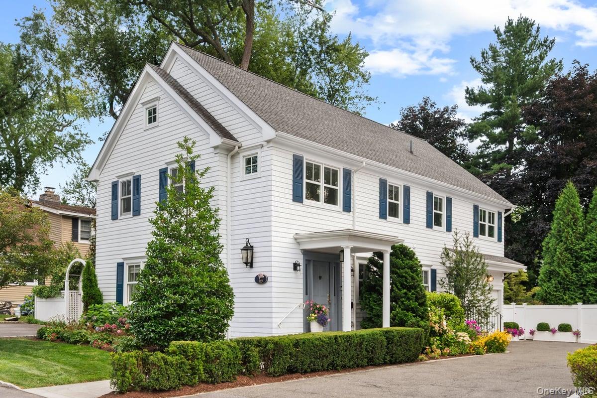 23 Fairlawn Street — photo