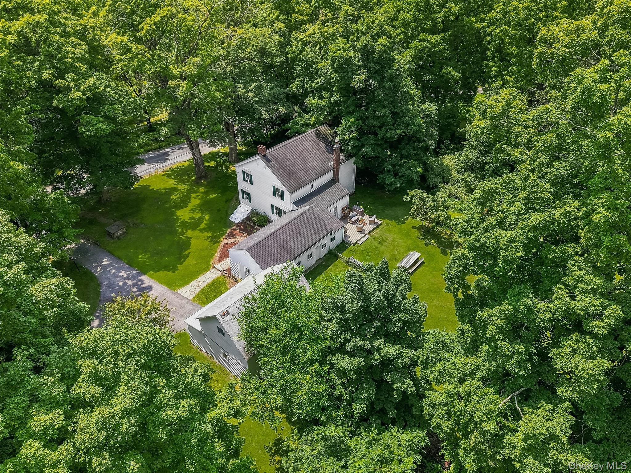 51 Mountainside Road — photo