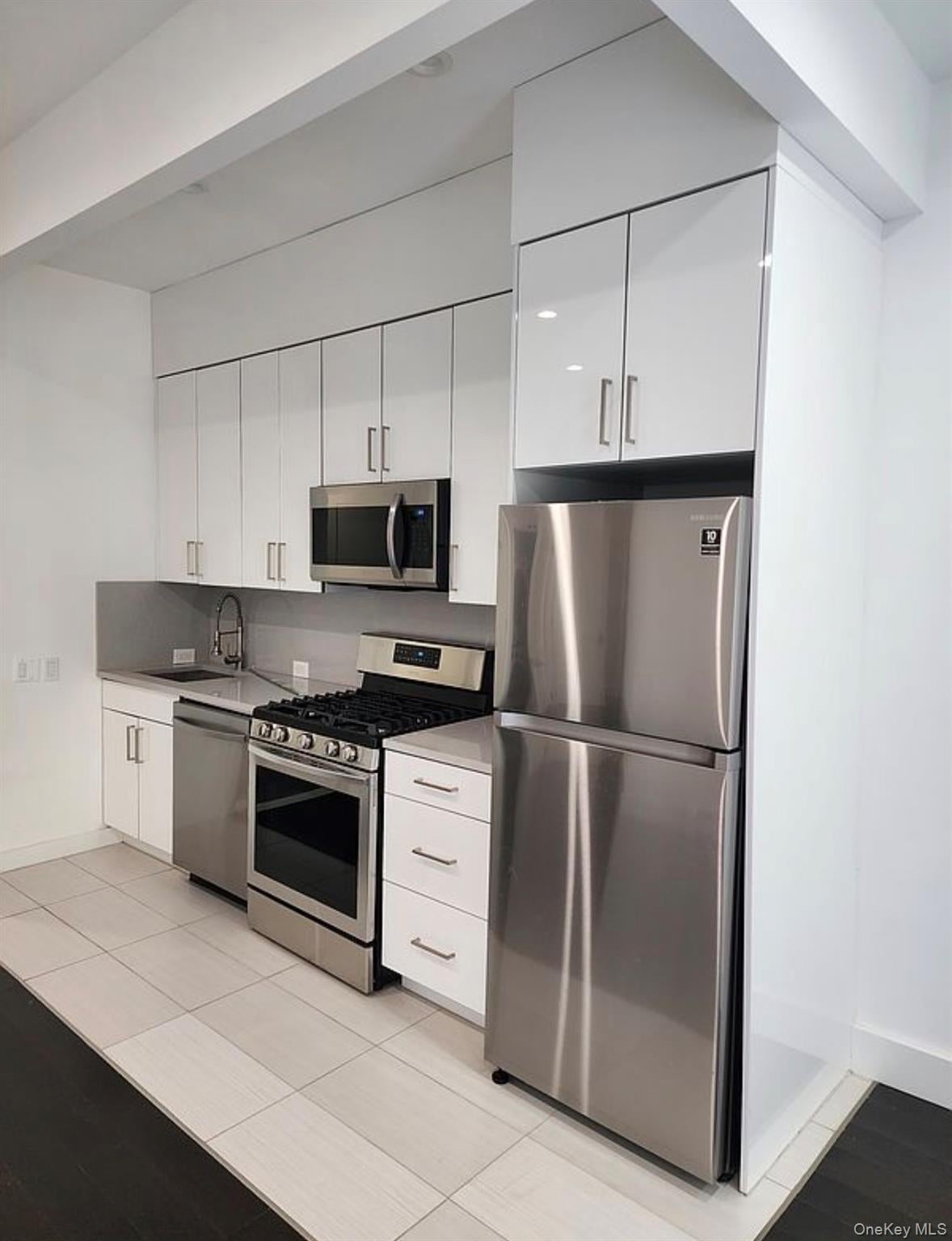 1440 31st Avenue 1R — photo