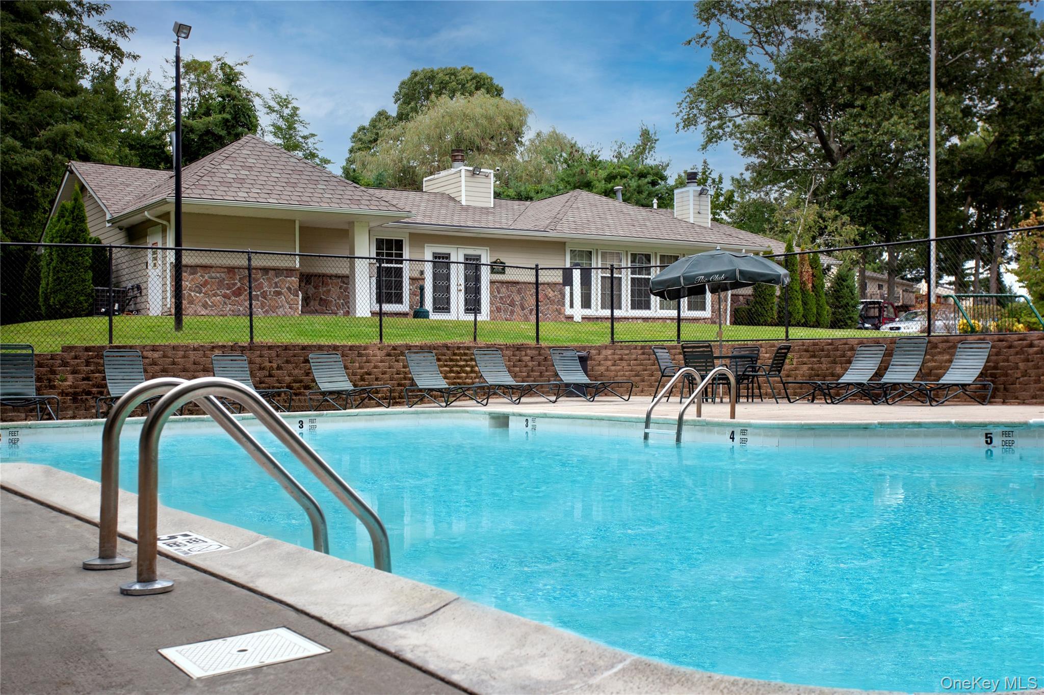 398 Lake Pointe Drive 398 — photo