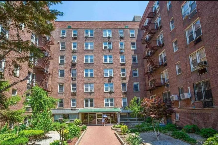 4343 Kissena Boulevard 502 — photo