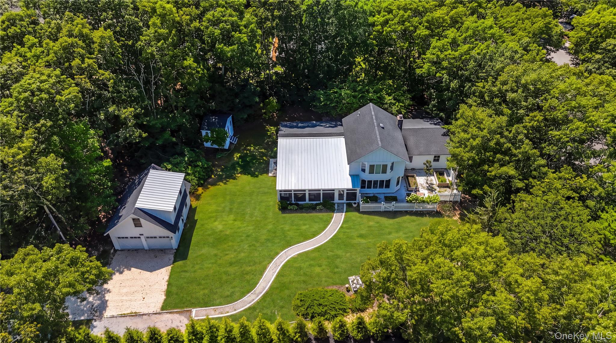 36 Breezy Drive — photo