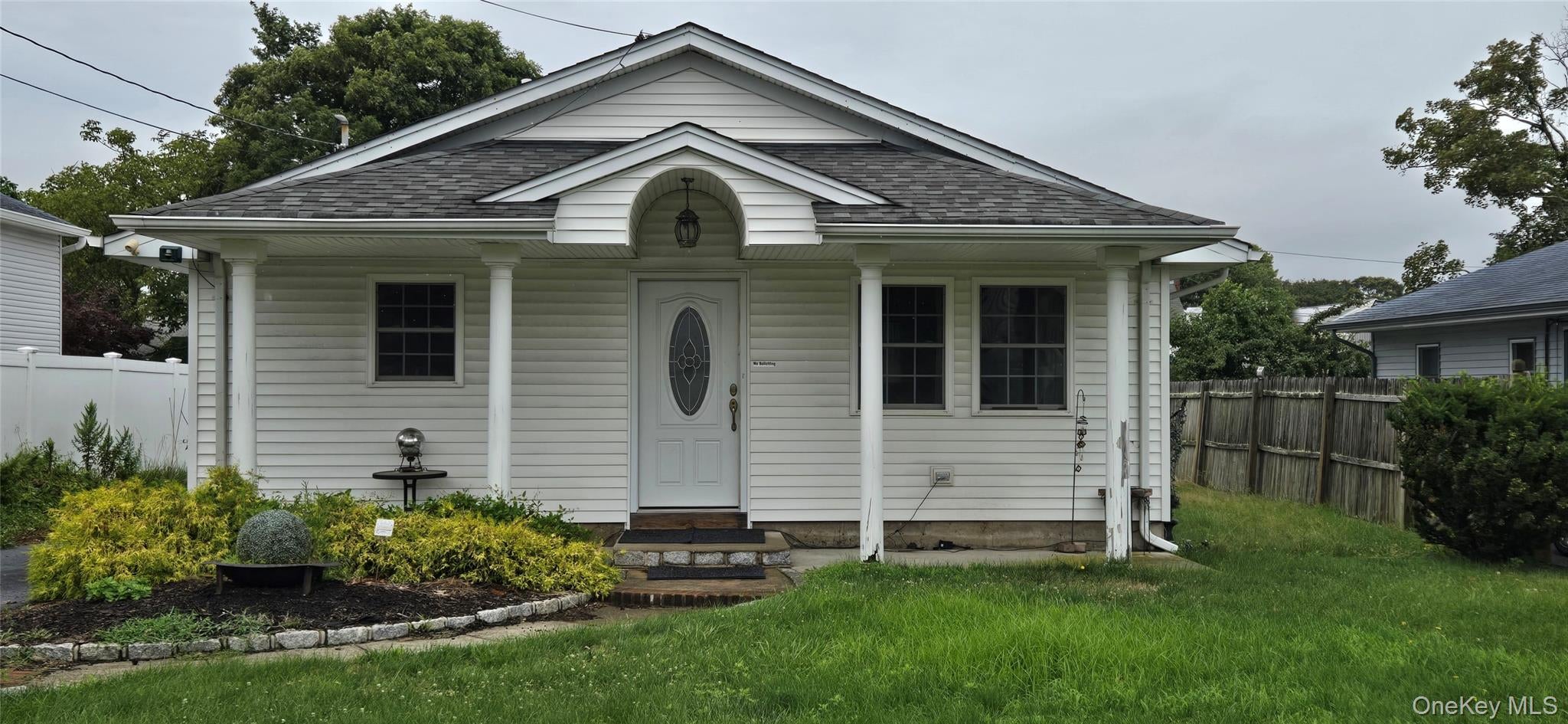 13 Manor Drive — photo