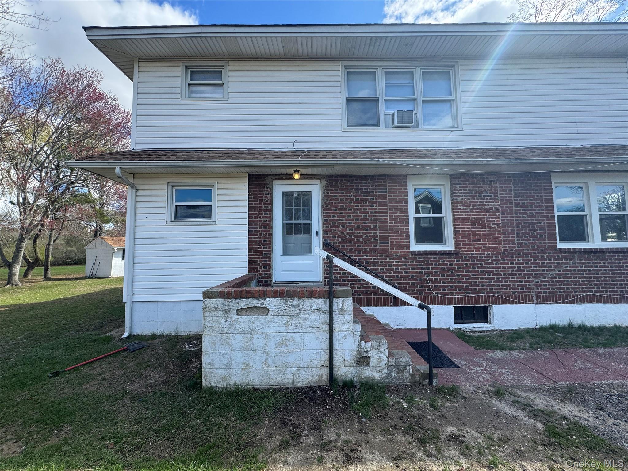 325-329 Patchogue Yaphank Road — photo