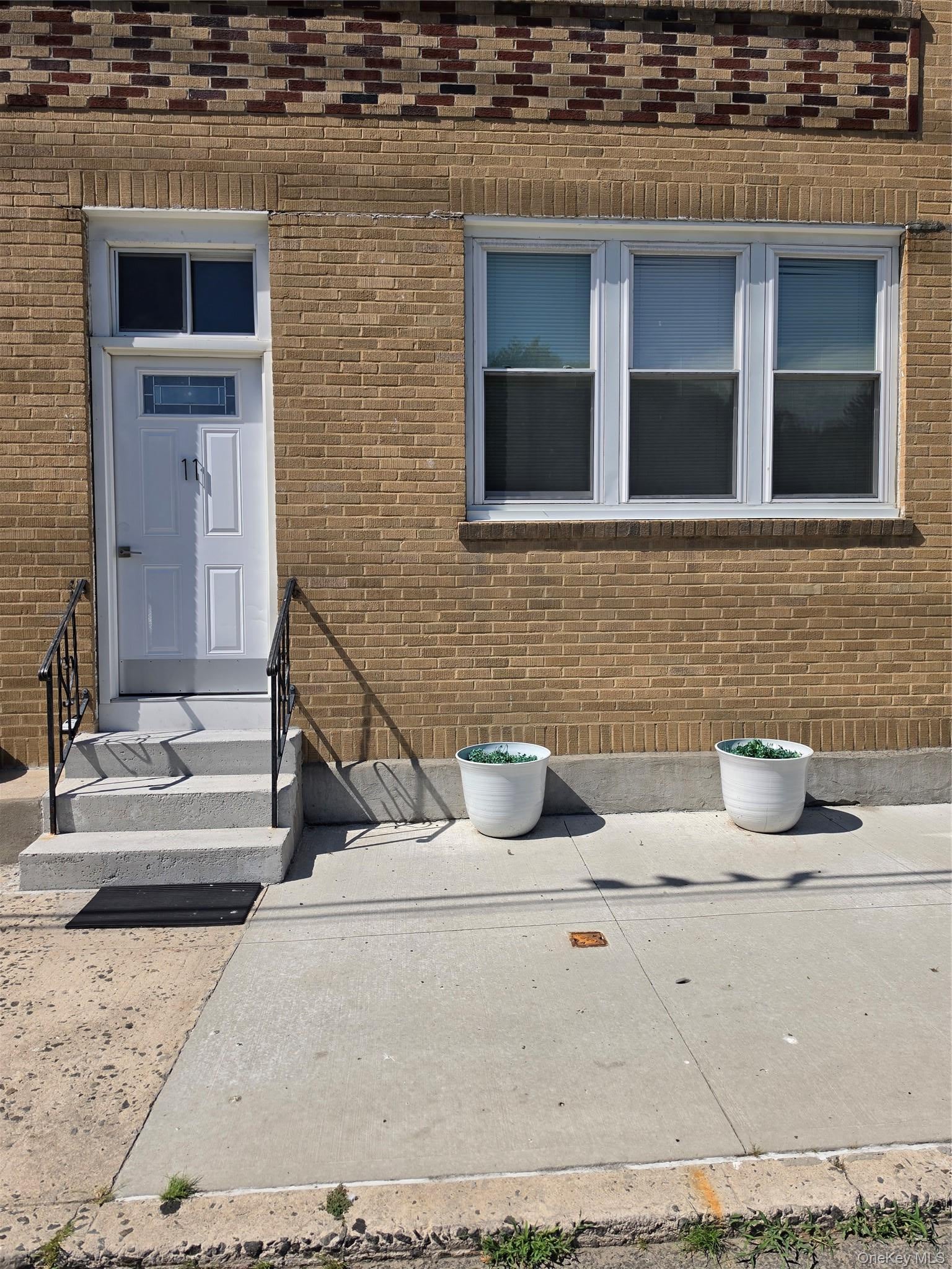 11 White Plains Avenue 1E — photo