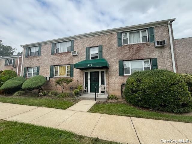 988 Fenwood Drive 1 — photo