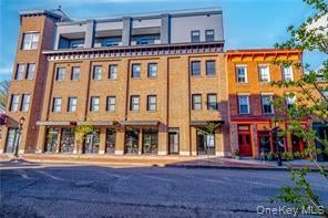 226 Main Street 301 — photo