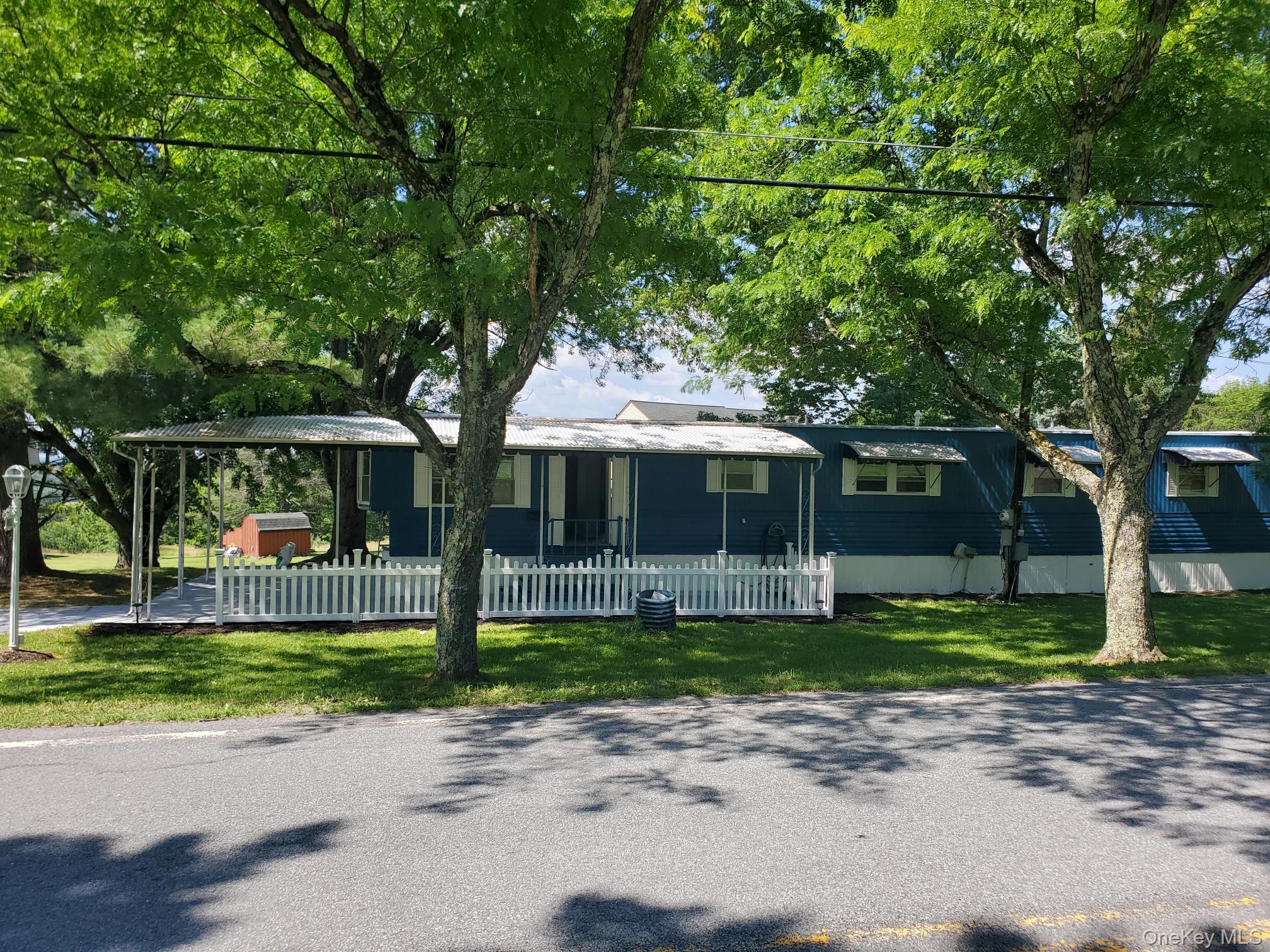 851 Cr-164 — photo