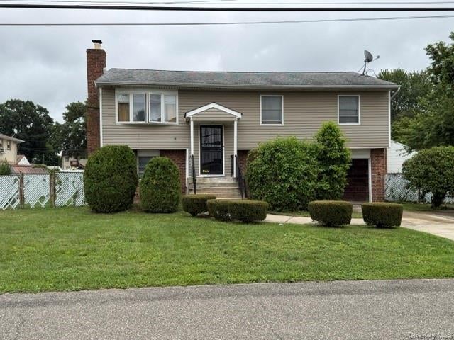 89 Lincoln Avenue — photo