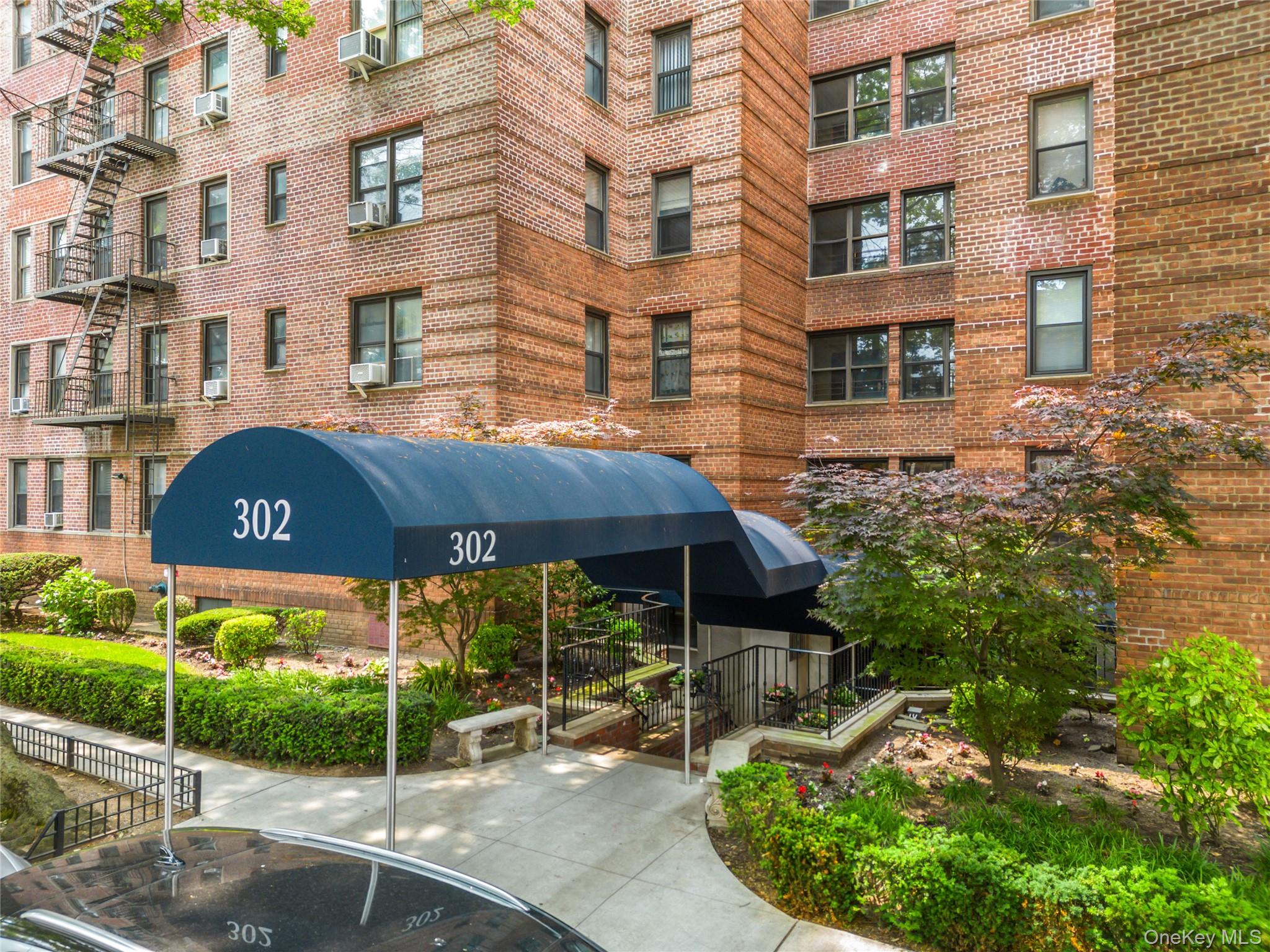 302 96th Street 4G — photo
