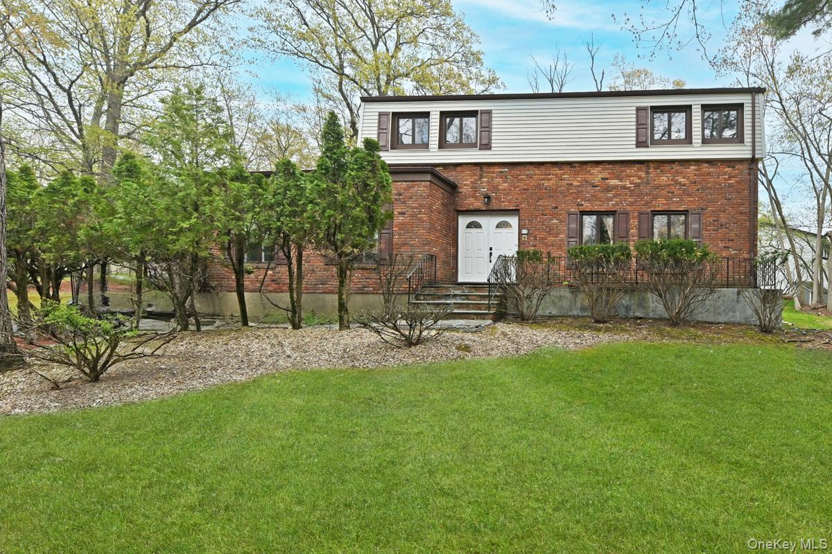 19 Sterling Road — photo