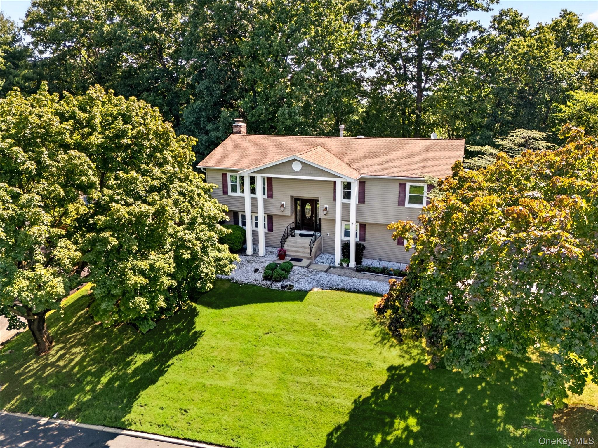 4 Rockridge Drive — photo