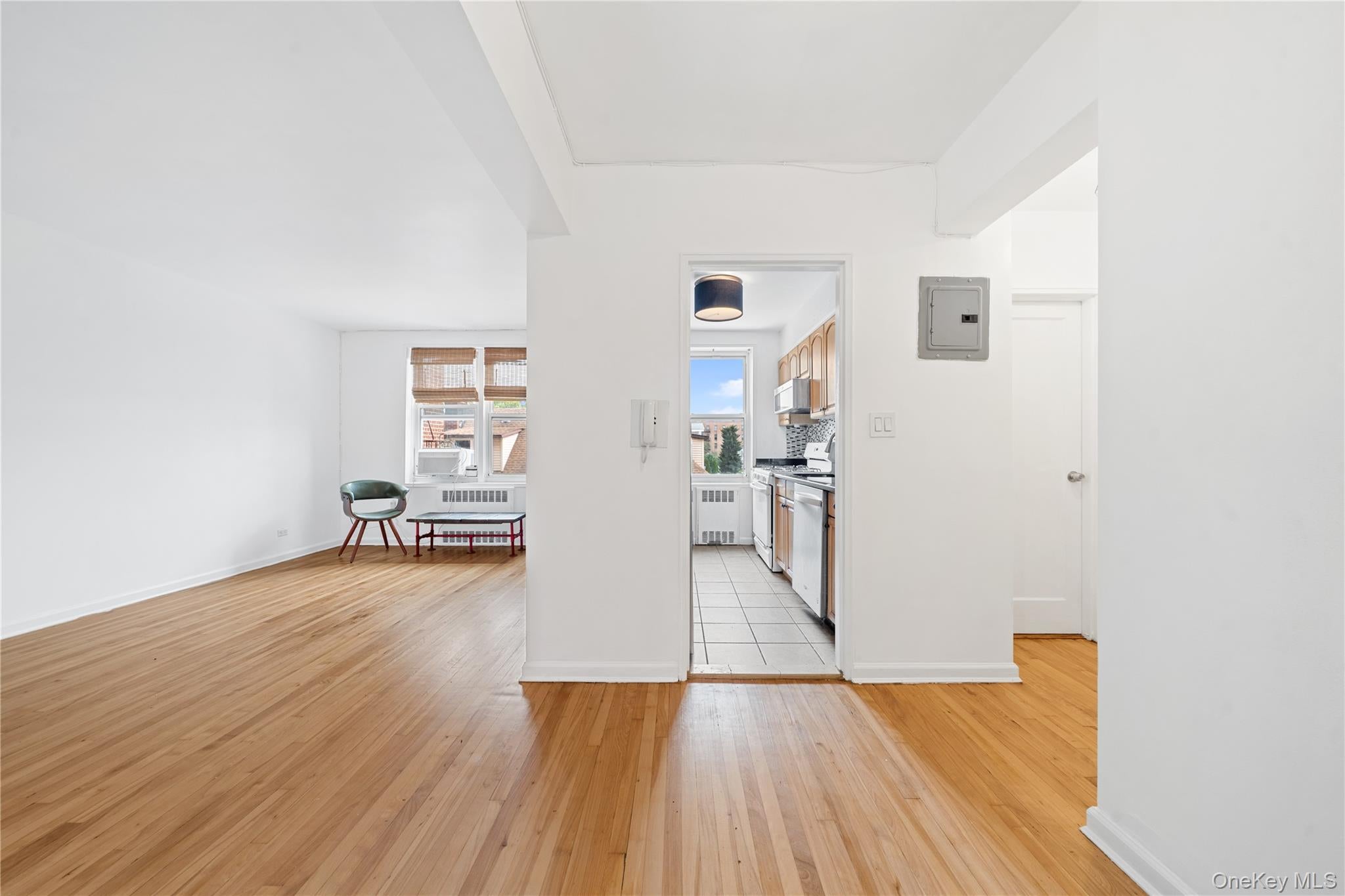 88-10 35th Avenue 3F — photo