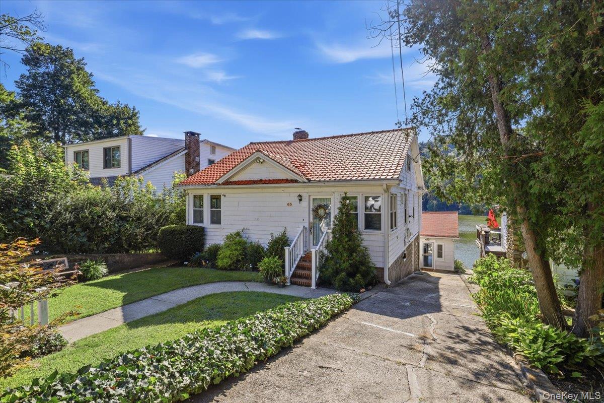 65 Lake Drive — photo