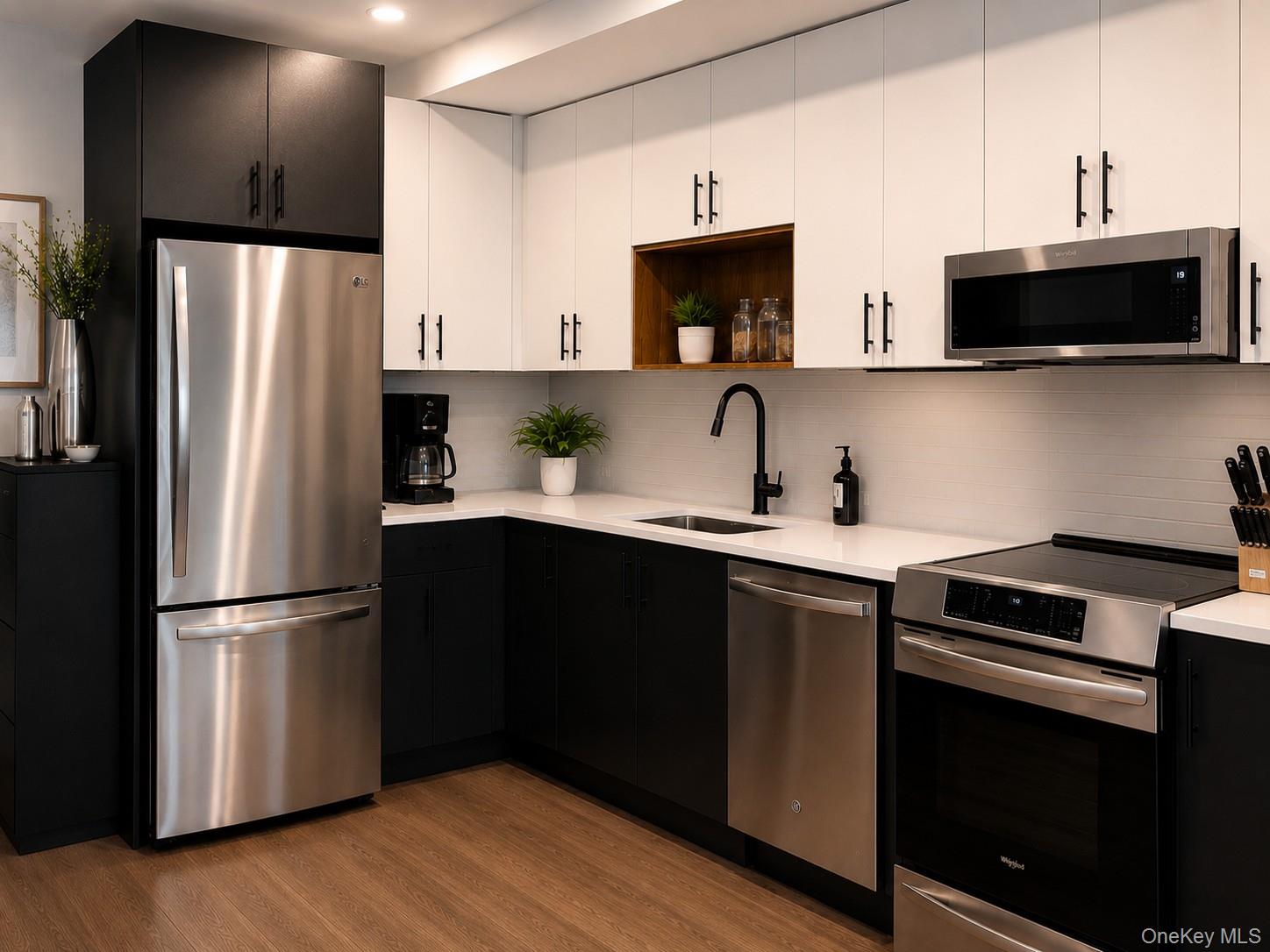 511 Evergreen Avenue 2D — photo