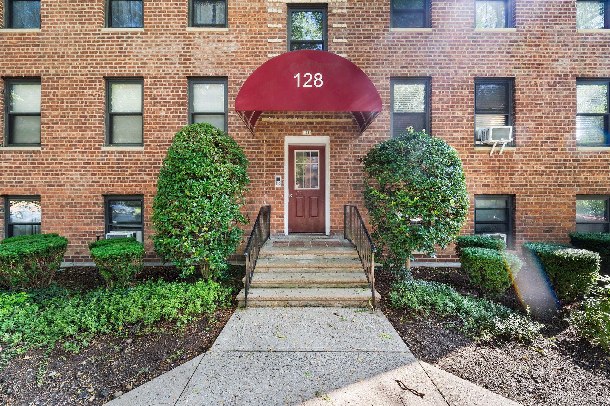 128 Richbell Road B4 — photo