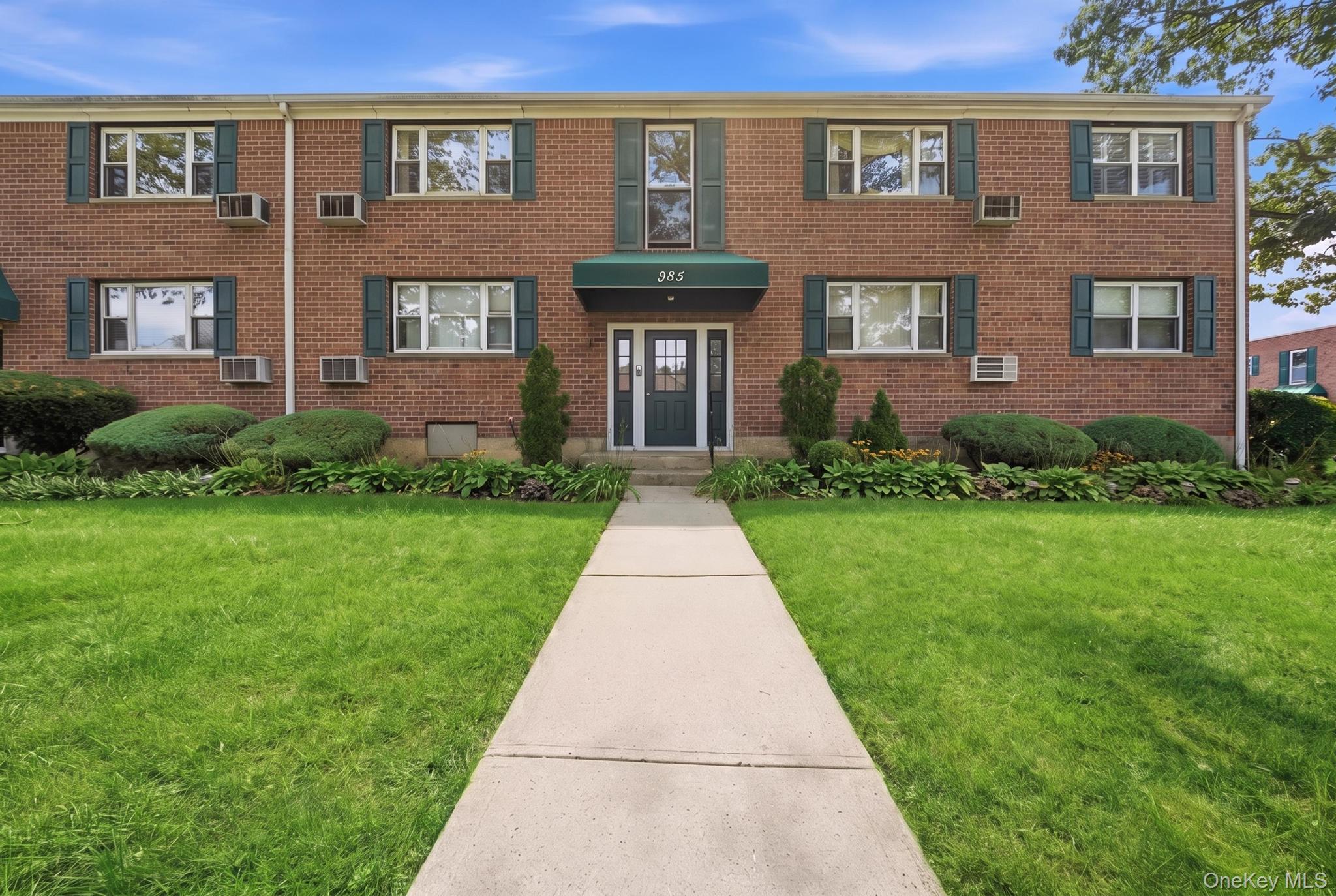 985 Fenwood Drive 3 — photo