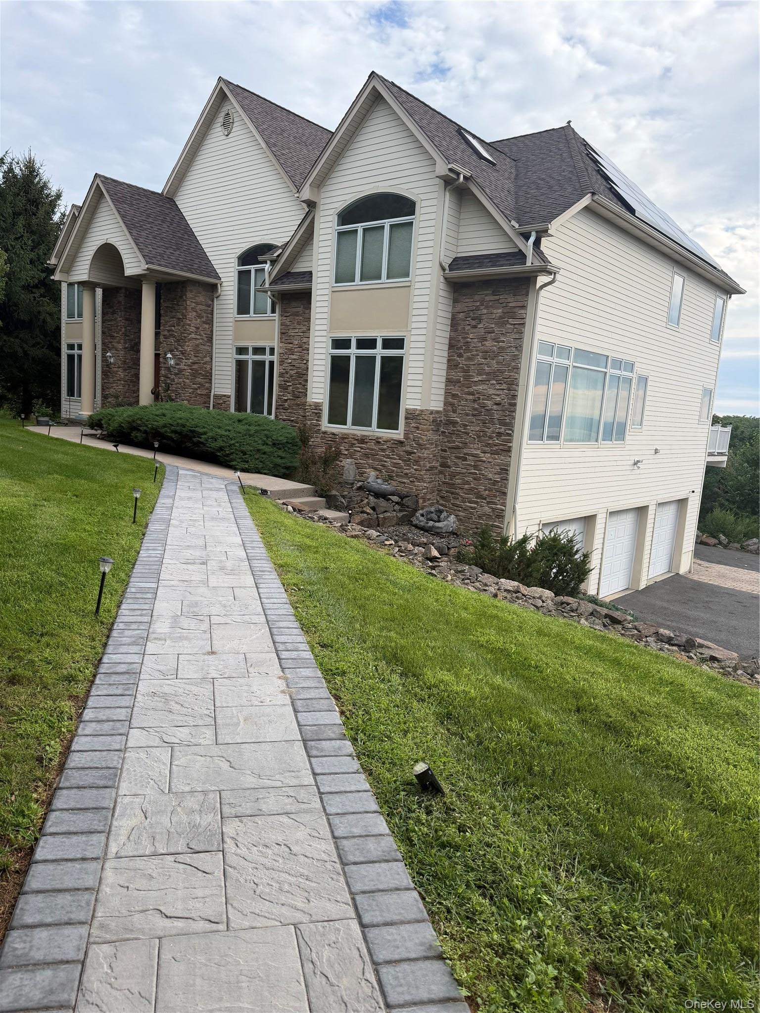 107 Overlook Road — photo