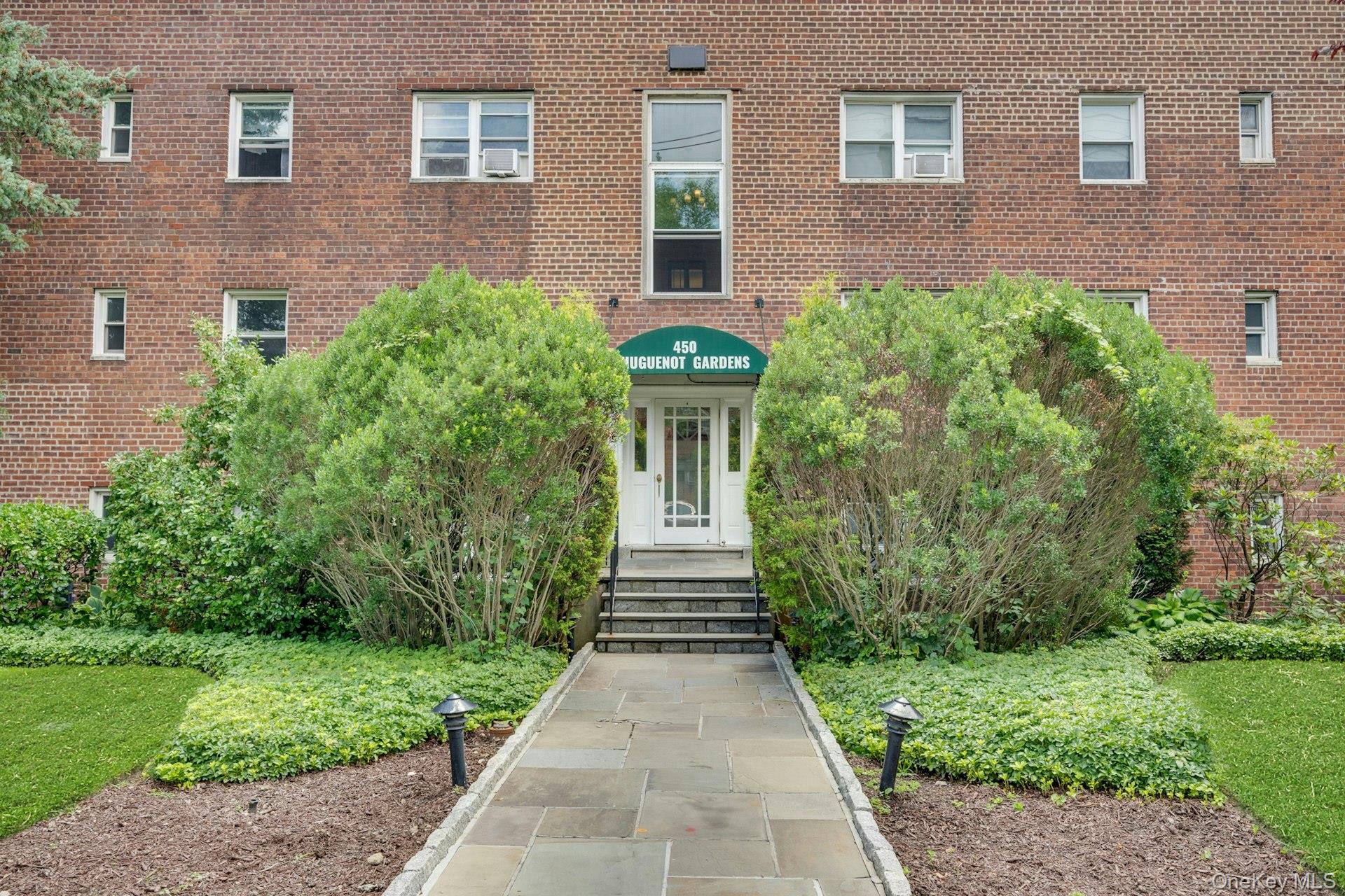 450 Pelham Road 3G — photo