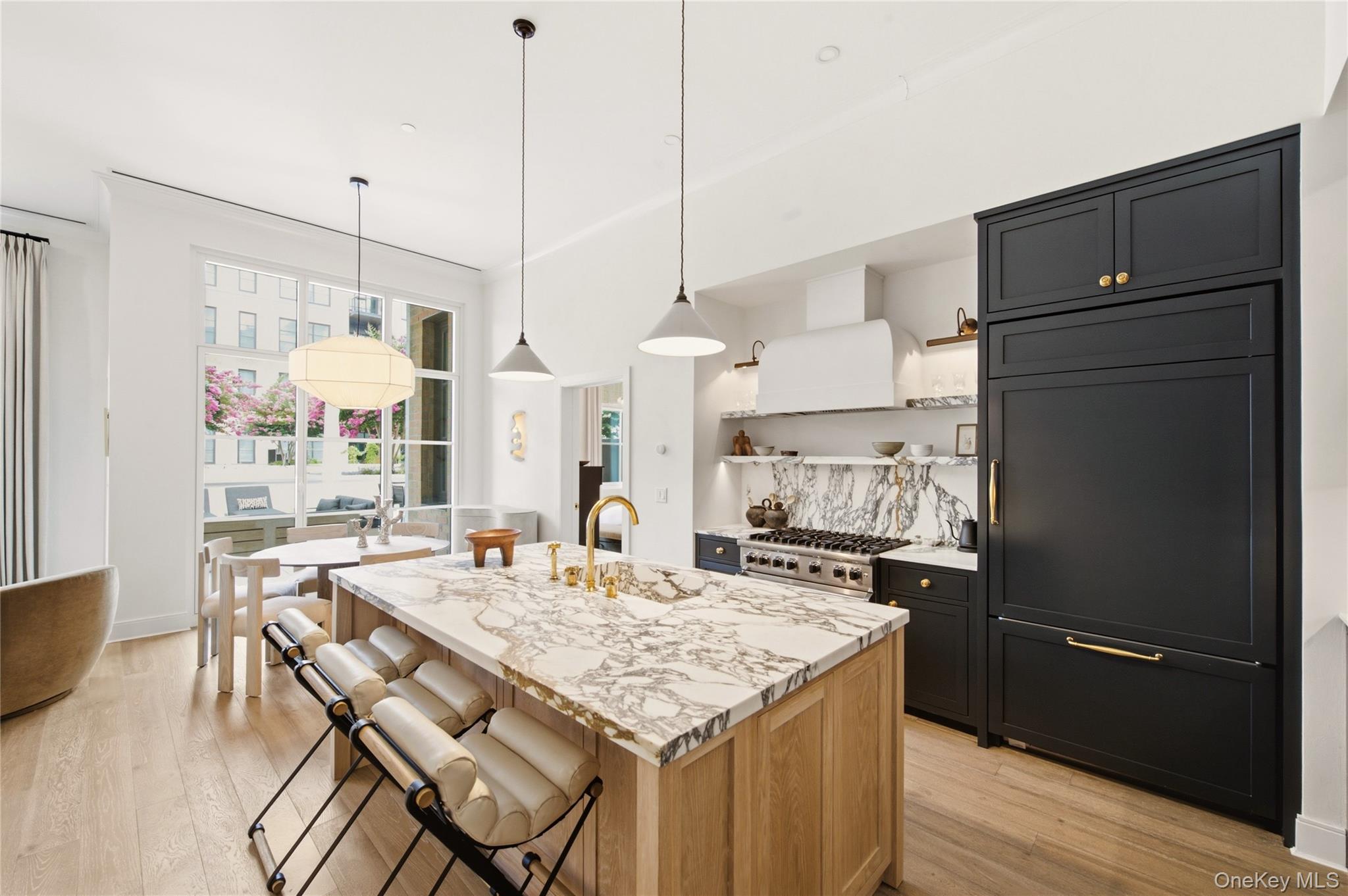 100 Garvies Point Road 1007 — photo