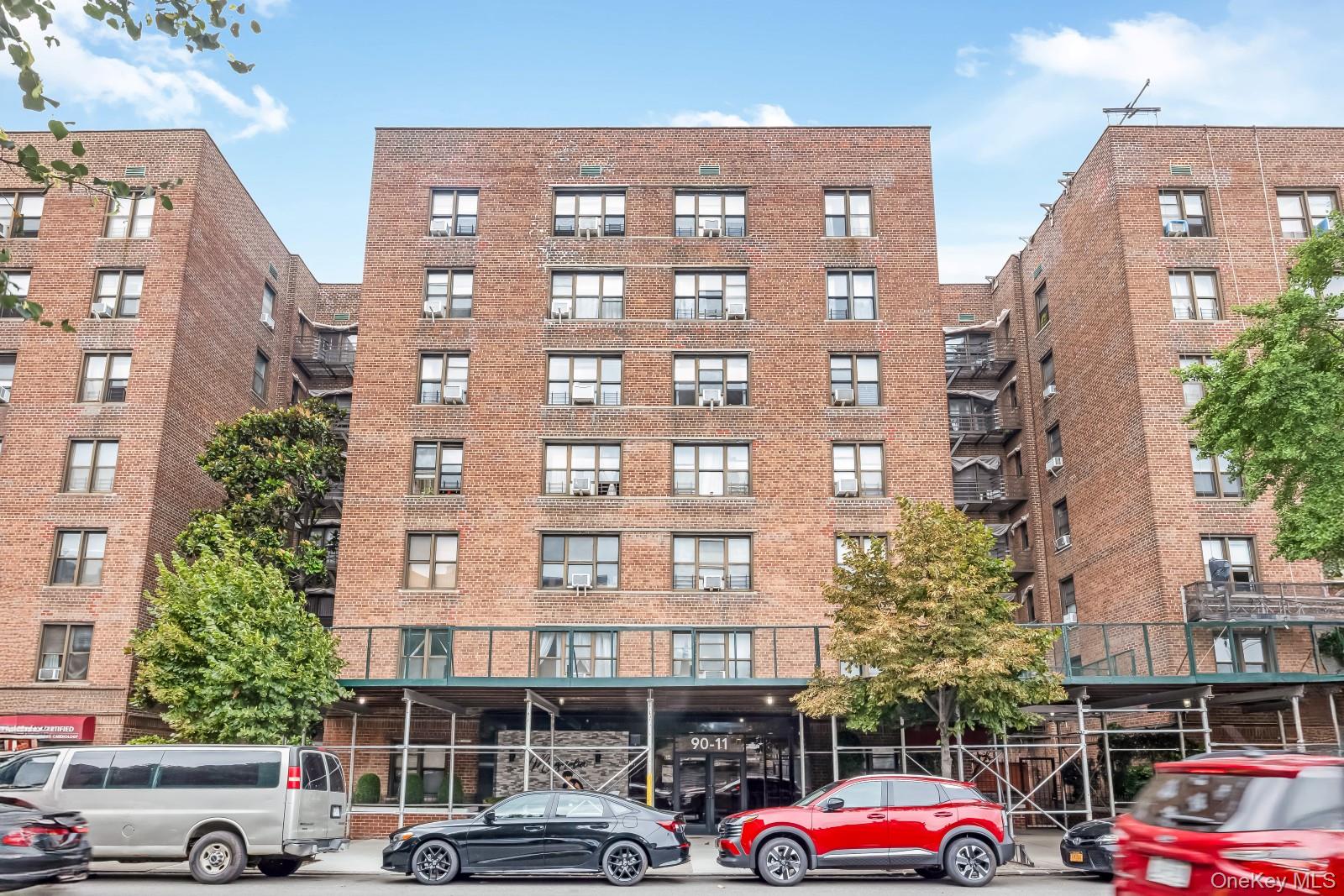 90-11 35th Avenue 6F — photo
