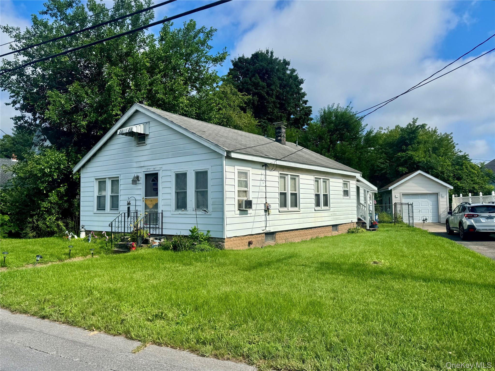16 Esopus Avenue — photo
