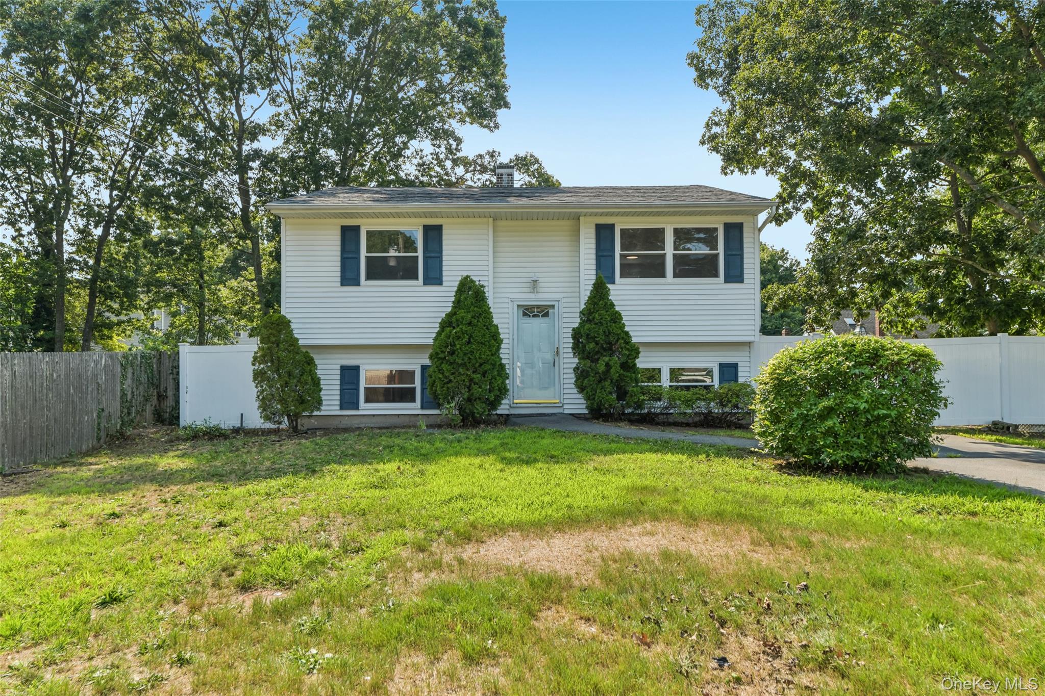 4 Beechwood Drive — photo