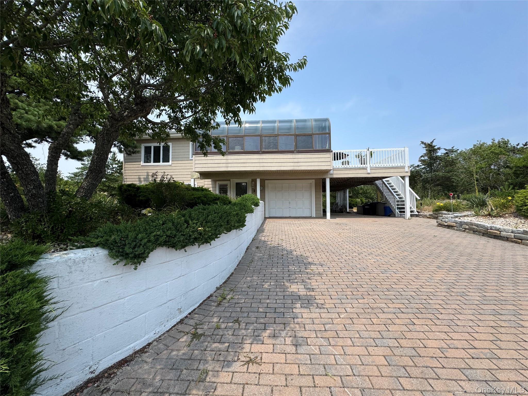 83 Hawser Drive — photo