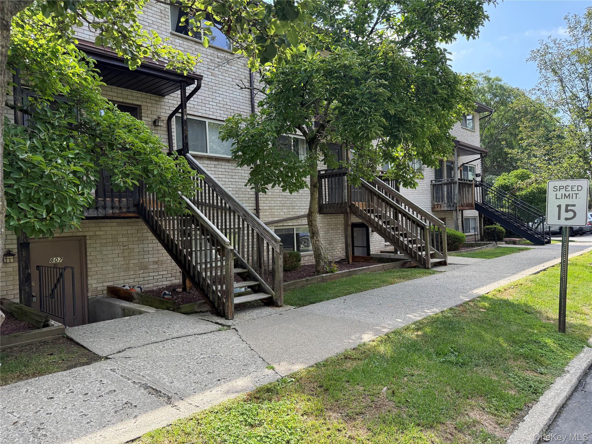 26 Cooper Road 810 — photo