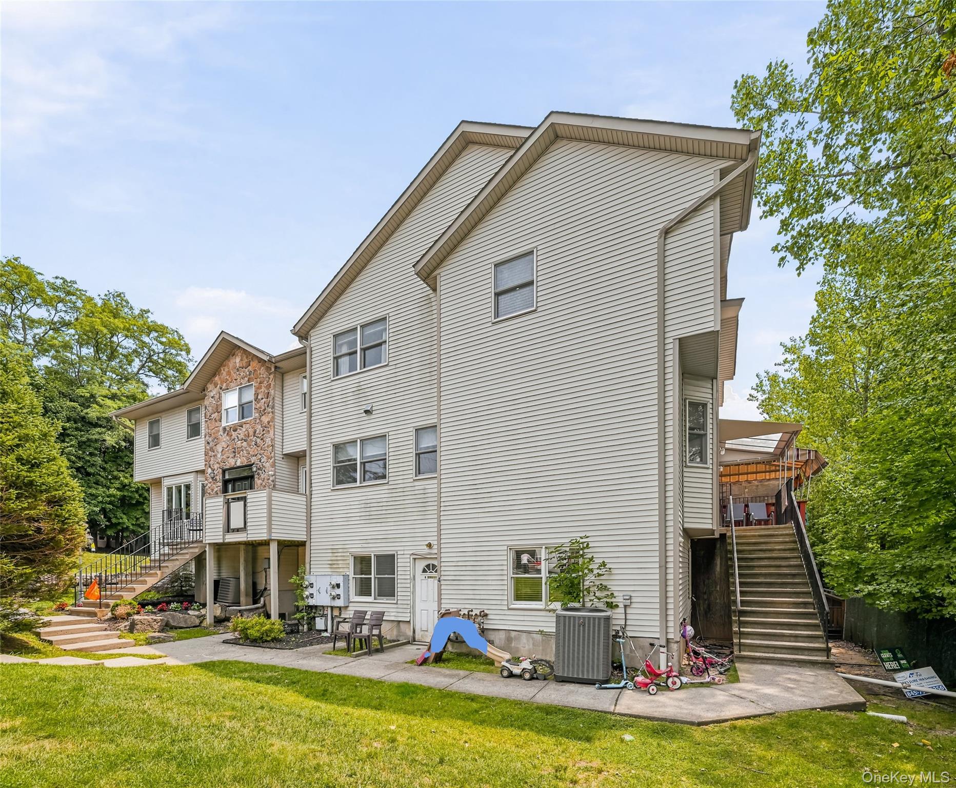 4 Spruill Court — photo