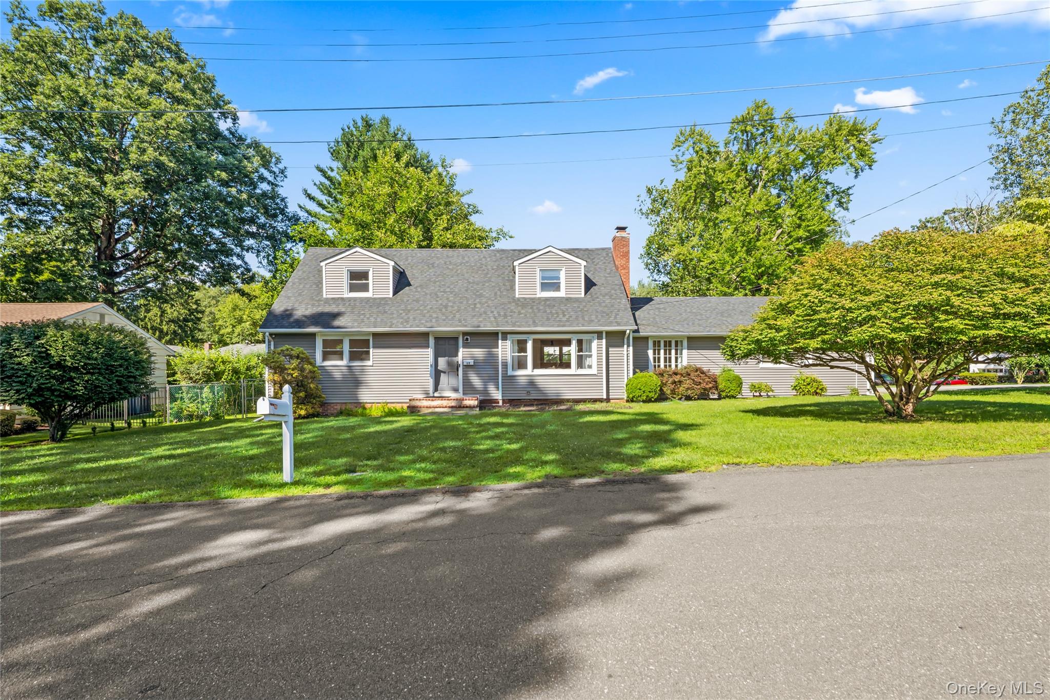 17 Sunset Drive — photo