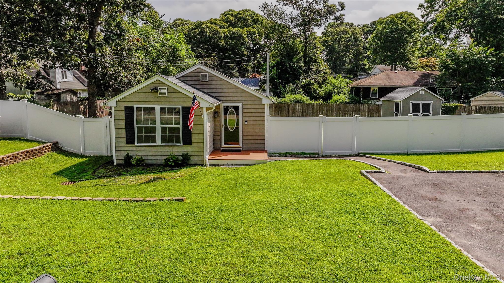 17 Connelly Drive — photo