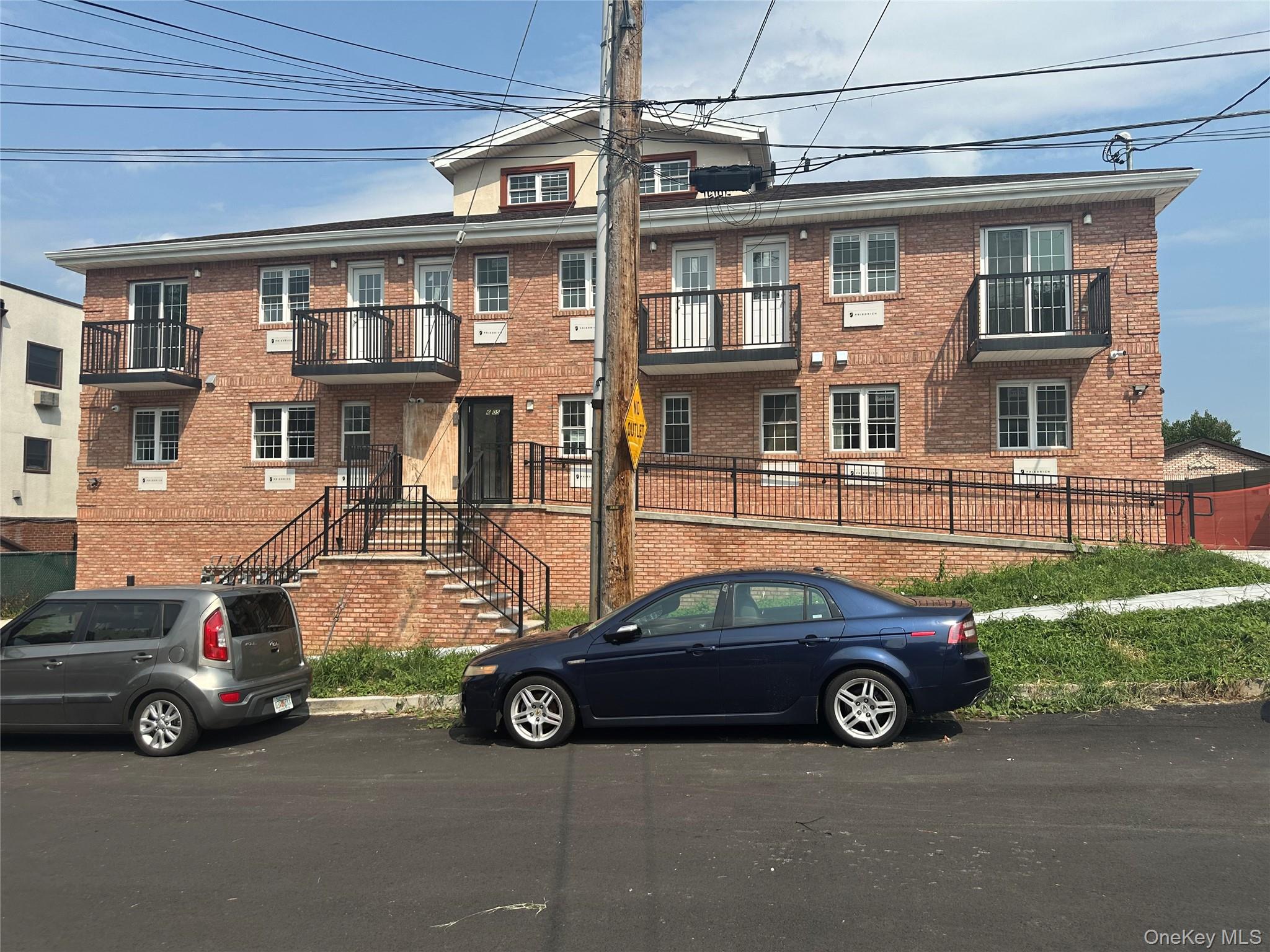 6-05 129st Street 1B — photo