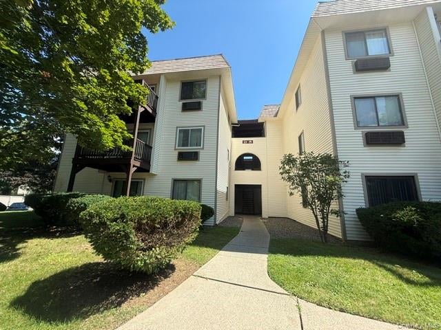 21 Village Park Drive 1B — photo