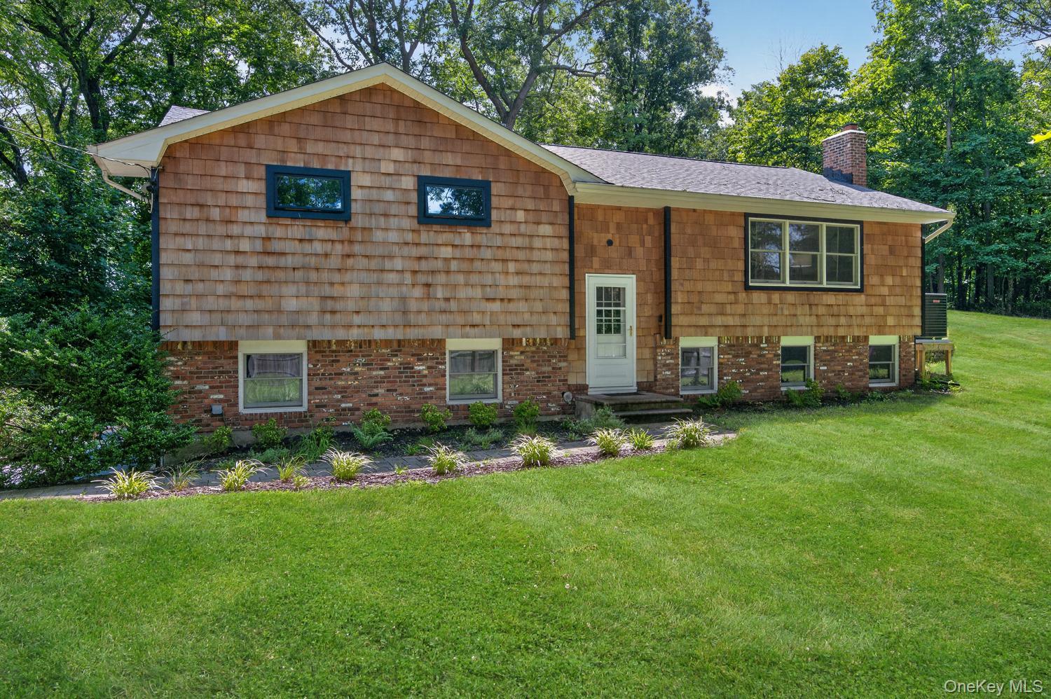 6A Rochester Court — photo